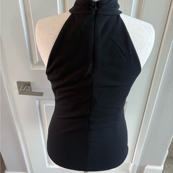 White House Black Market | Black Knot Halter Top |  sz M | Excellent Condition - Picture 2 of 6